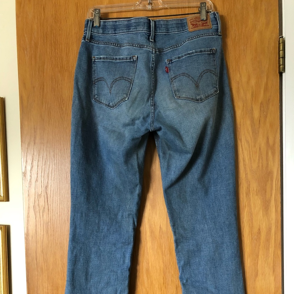 Levi’s straight leg jeans